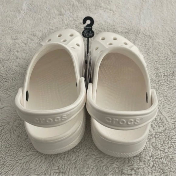 (NWT) Crocs Baya White Unisex Clog - Picture 6 of 11